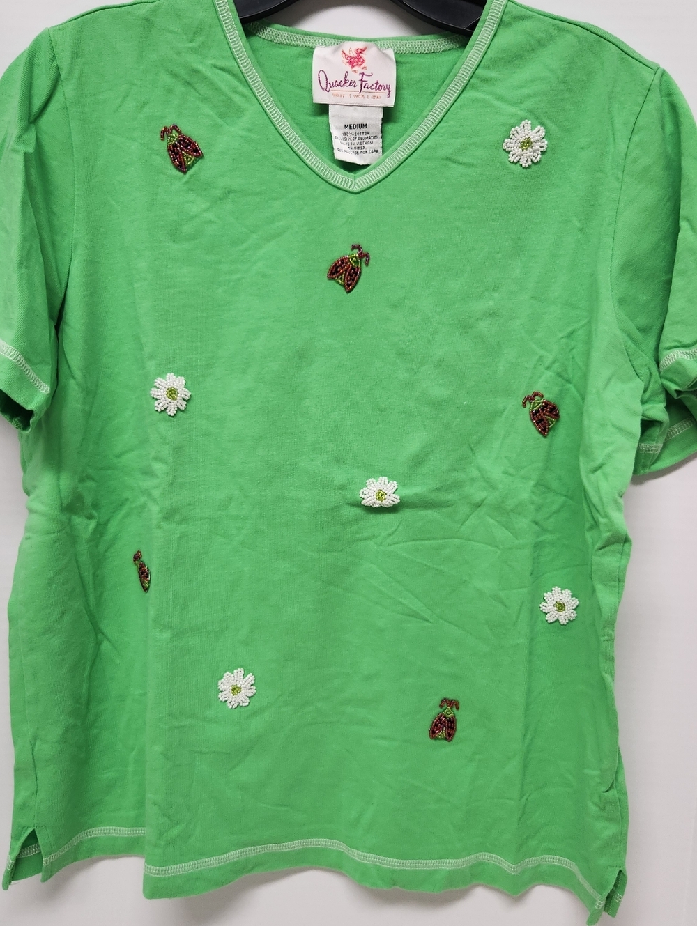 Quacker Factory Medium Woman's Top Green Beaded Floral Insects 100% Cotton